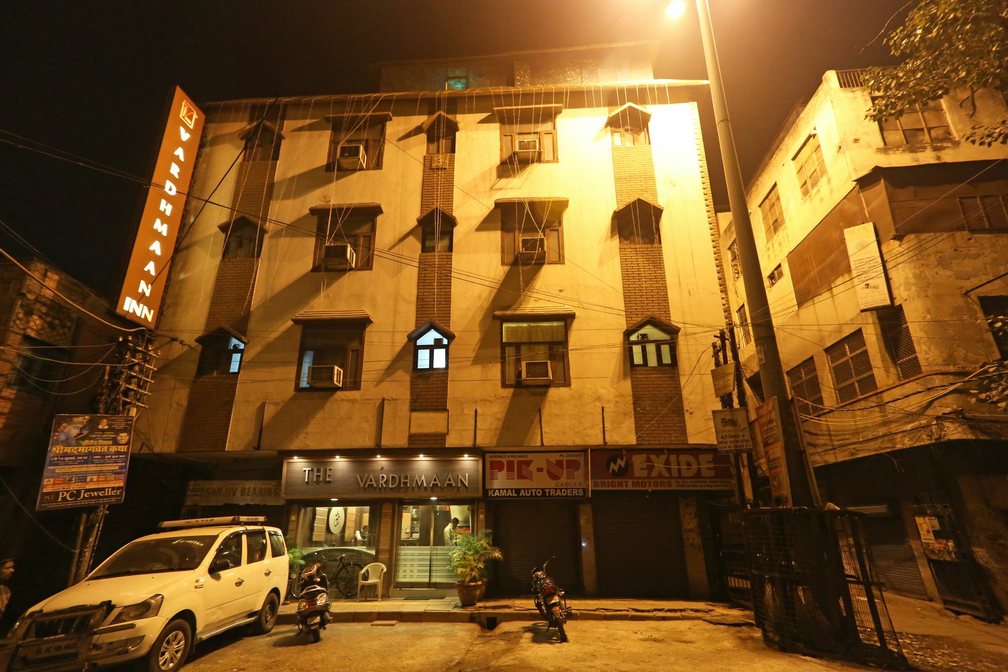 Oyo 8188 Vardhmaan Inn Delhi  Esterno foto